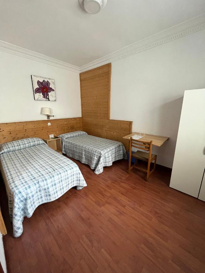 Hotel Montero Sestao Bilbao Trapagaran Esterno foto